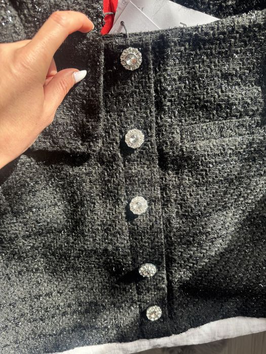 Дамски костюм пола и сако букле