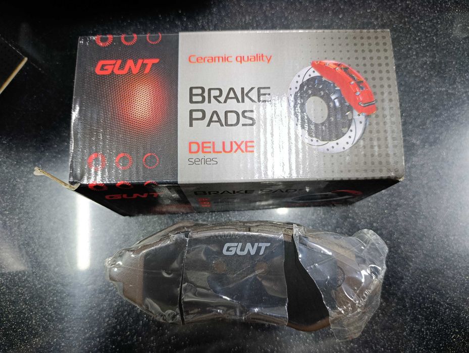 Продаю тормозные колодки Gentra