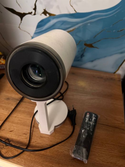 проектор новый..