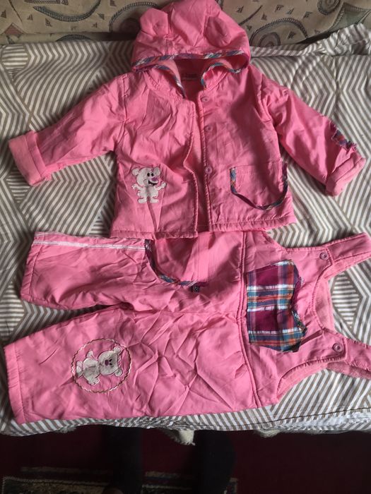 Продам девочковые комбенизон недорого