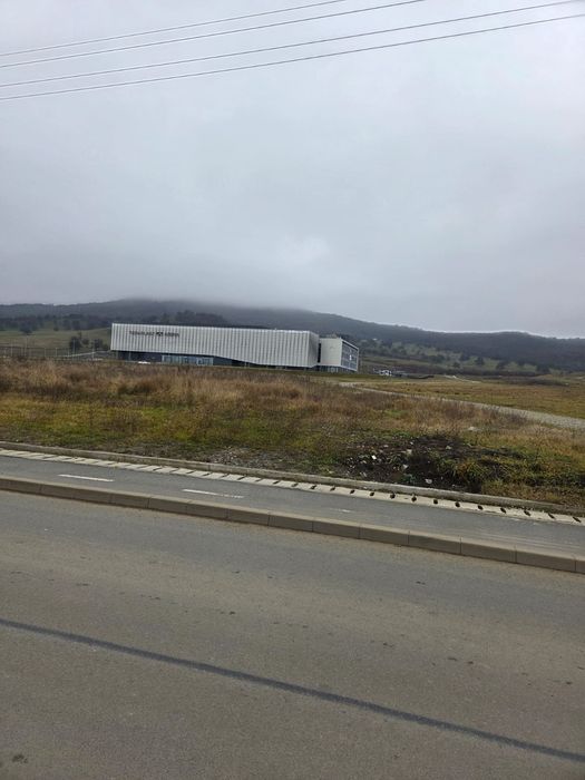 Vand teren in Unirea langa Teraplast Arena