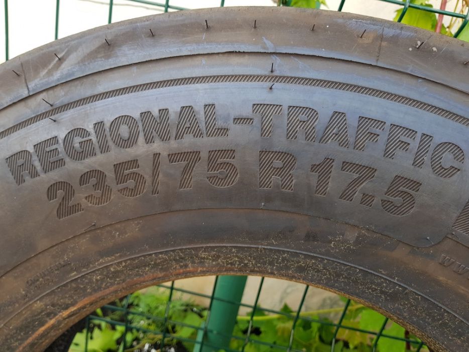 Cauciucuri/anvelope 235/75/17,5 pireli si continental  fără defecte