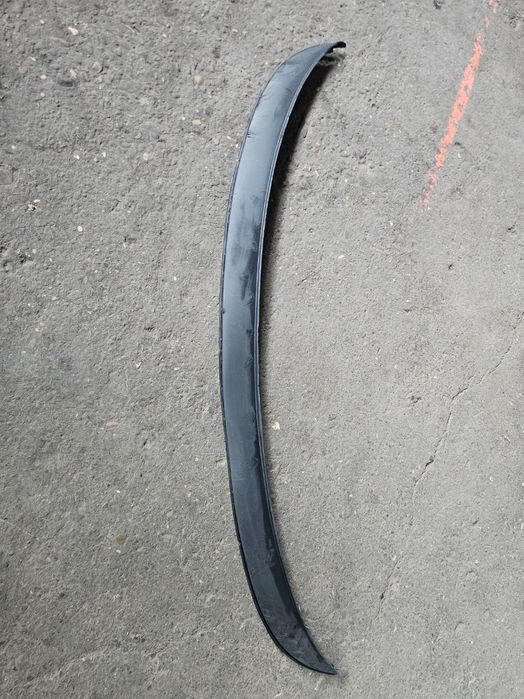 Spoiler bara fata Renault Laguna 3