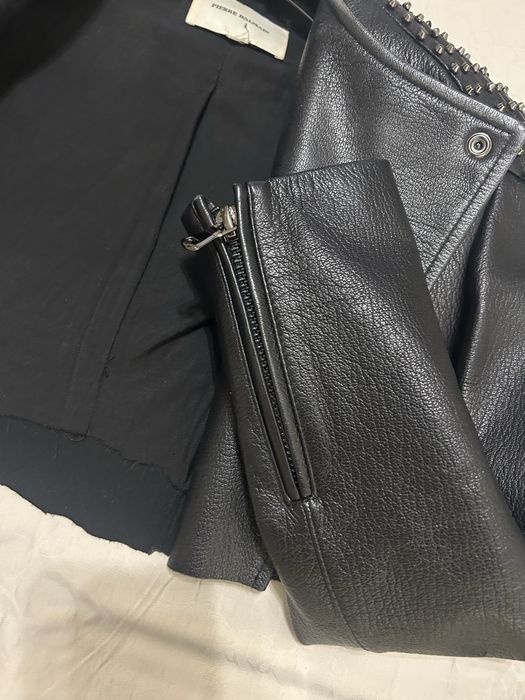 Яке естествена кожа - pierre balmain оригинал