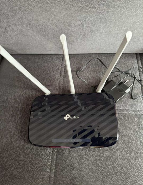 Продавам рутер tp link