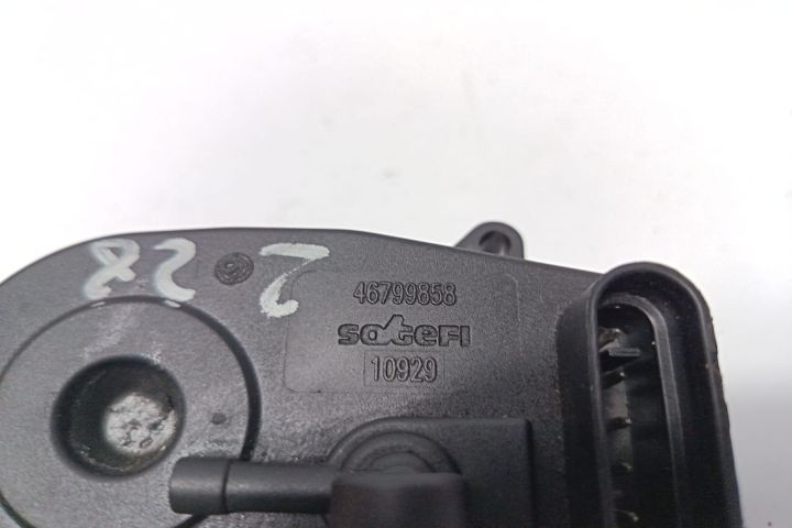 Debitmetru aer 46799858 Fiat Doblo prima generatie