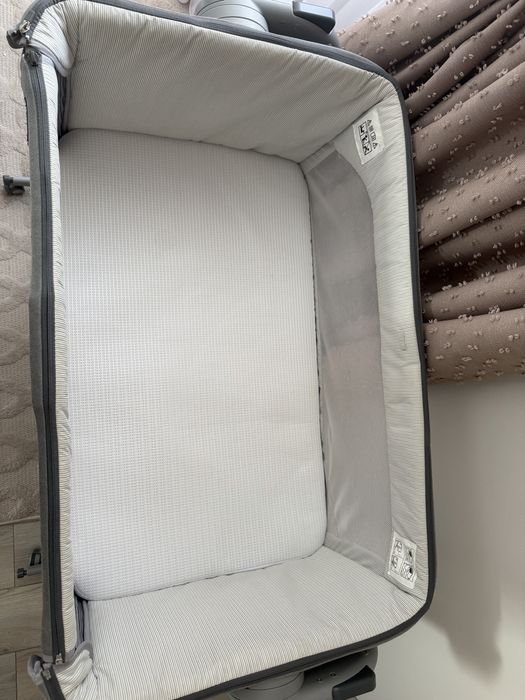 Приставная кроватка Chicco Next2Me Magic