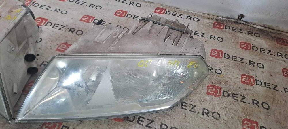 Faruri / Far stanga , far dreapta Skoda Octavia 2 Non Facelift , generatia 2005 - 2009 / pret per bucata !