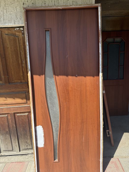 Продам двери межкомнатные