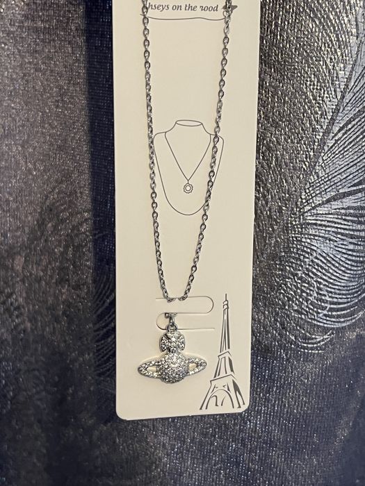 Bijuterii auriu sau argintiu