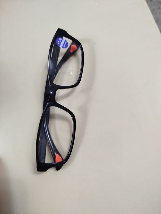 Очки для зрения + 1.5