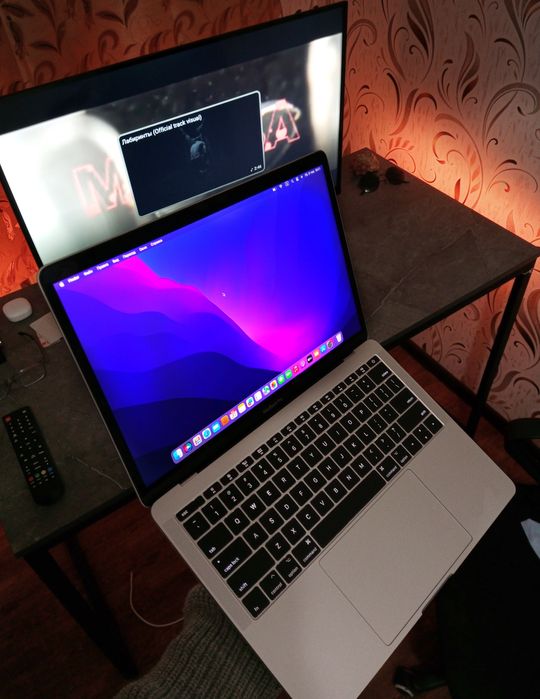 Apple MacBook PRO. В отличном состояние.