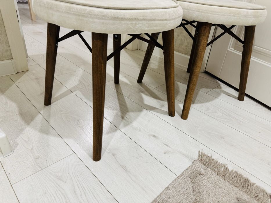 Продам два стула вместе за 9тыс