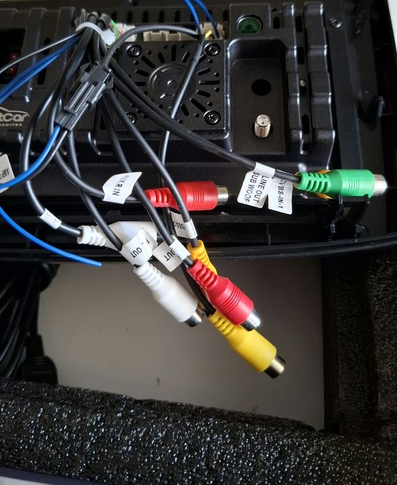 Срочно Автомагнитола SMART KAR Сотилади