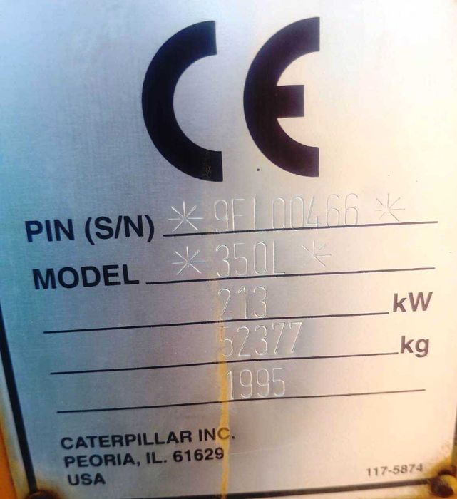 Caterpillar 350L, cupa 2,9 mc