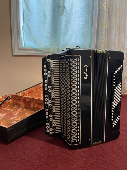 Bayan ruski ideal xolatda