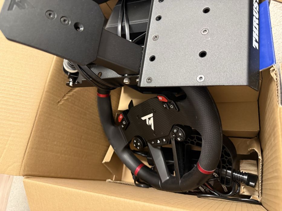 Volan Thurstmaster T598 ultima generație