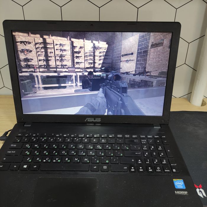 Ноутбук Asus с играми