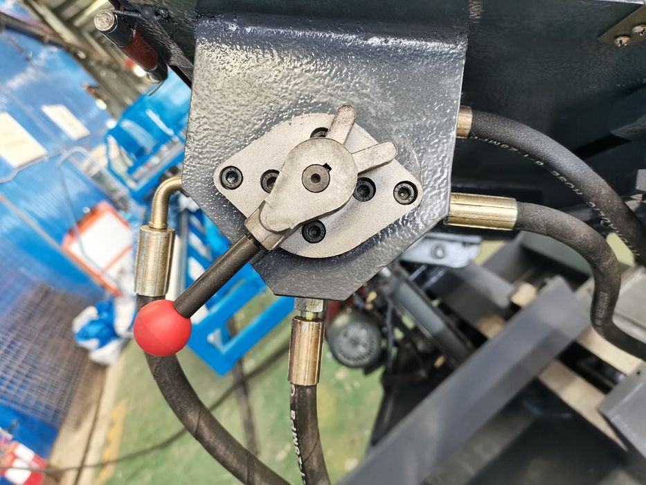Fierastrau cu banda UDF GB4028X