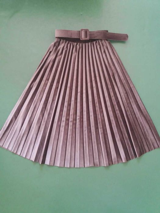 Юбка плиссерованная новая.