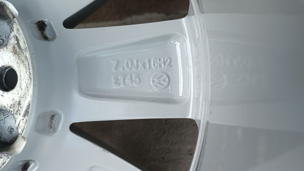 Джанти 16 vw с гуми