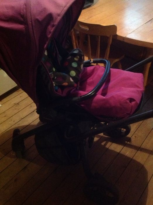 Бебешка количка Mylo-mamas & papas !Зимен , летен кош и аксеаоар