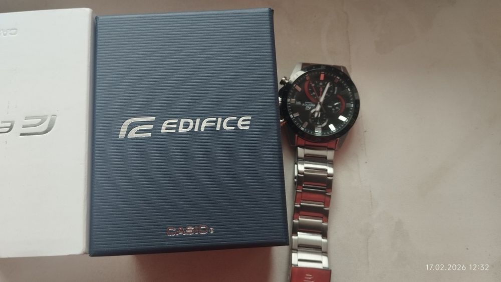 Часы мужские кварцевые