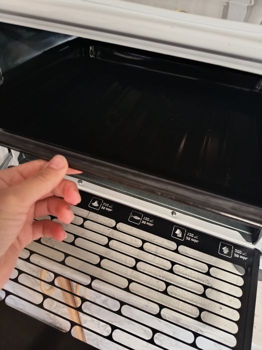 Cuptor de gătit electric