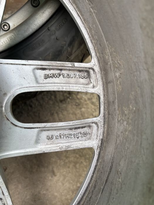 Jante ORIGINALE BMW R17 în două lățimi – DOT 2024-2025 + Inele de centrare