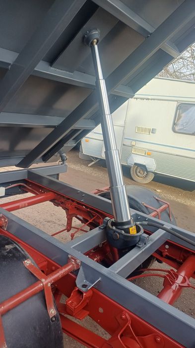 Iveco 3510 Тристранен самосвал