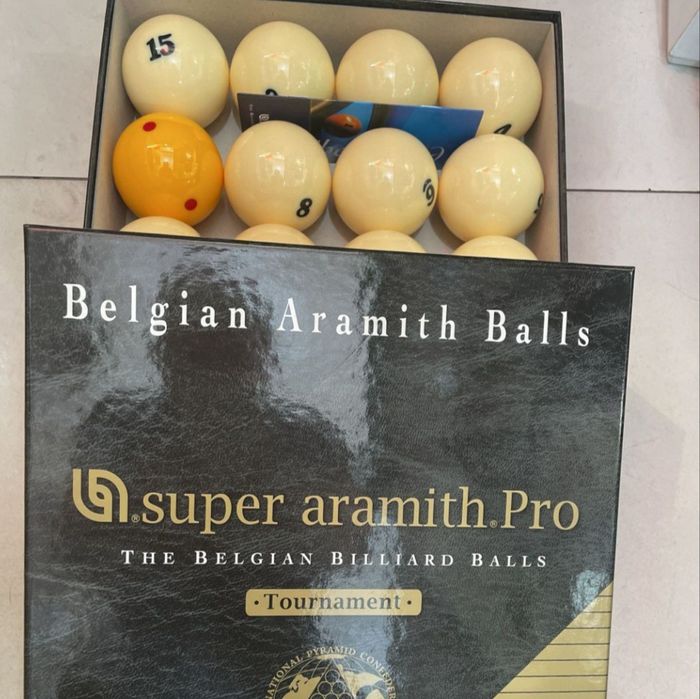 Бильярдные шары Super Aramith 67mm в хорошим качестве (Китай)

Т