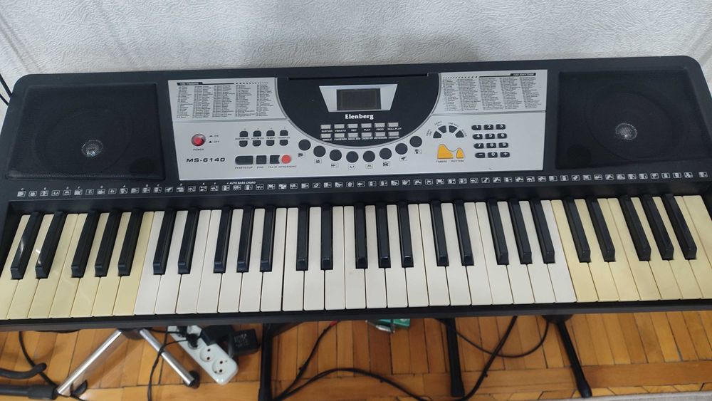 Продам синтезатор «Elenberg» МS-6140