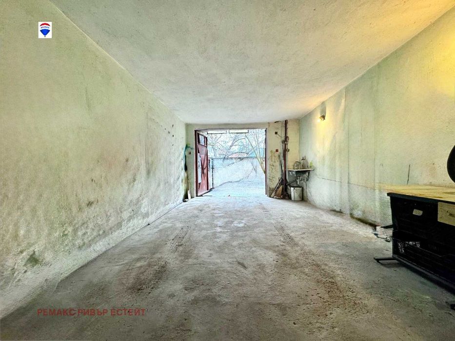 Гараж за продажба к.в Родина 1, гр. Русе