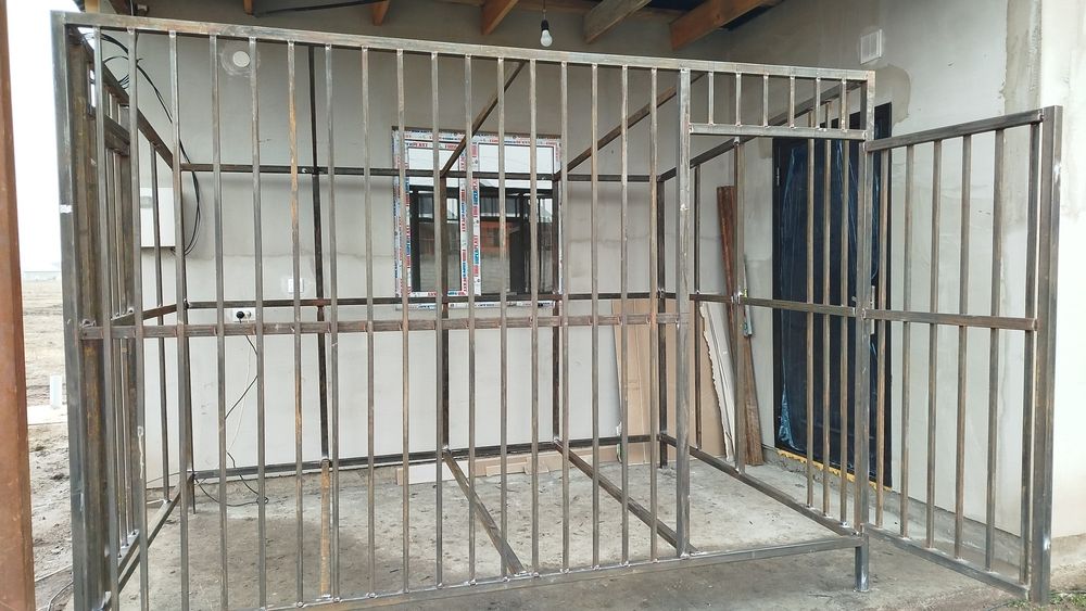 Продам каркас вальеры два штуки