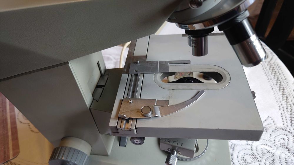 Бинокулярен микроскоп Модел Amplival Carl Zeiss Jena