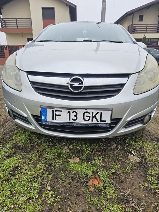 Opel Corsa 2010 .
