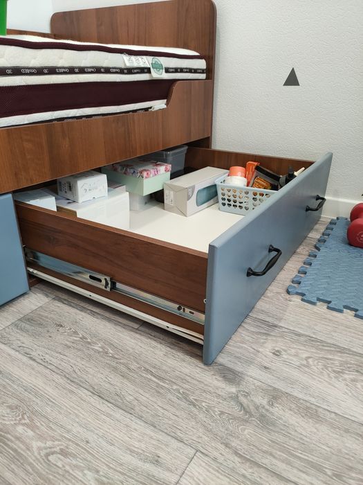 Кровать детская,, подростковая.