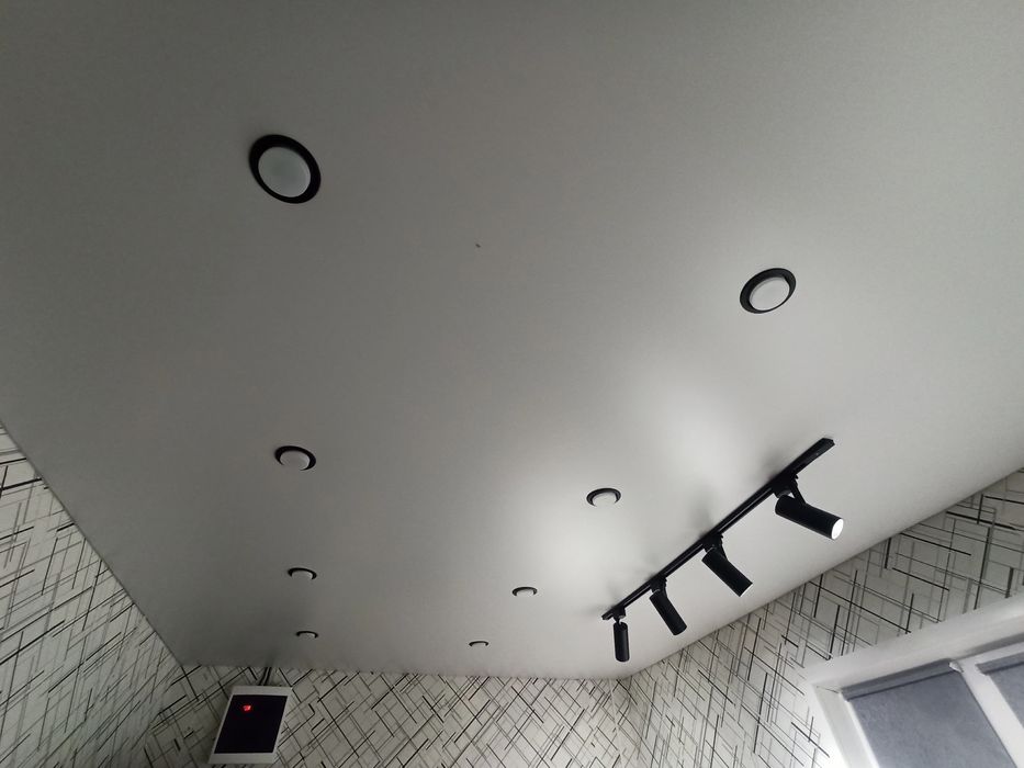 Натяжные потолки