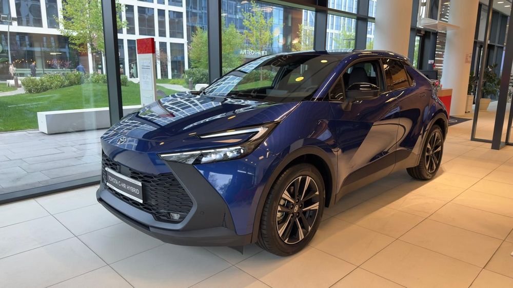 Toyota C-HR Autoturism nou HYBRID - 10 ani GARANTIE