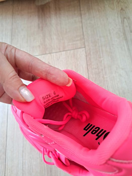 Маратонки от shein