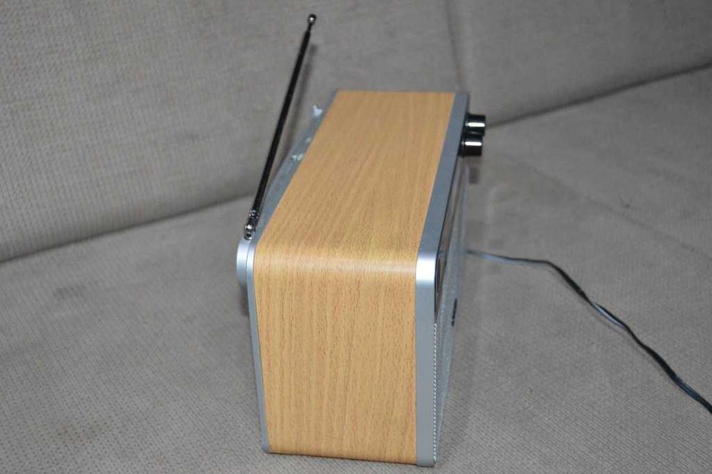 Radio Digital SONY XDR-S16DBP – DAB/DAB+/FM – Design Retro din Lemn