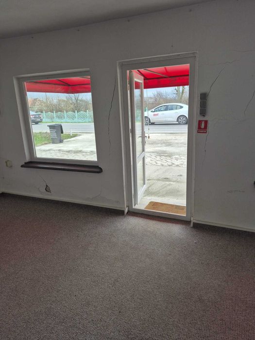 Închiriez spațiu comercial Ștefănești-Centru, 30 mp