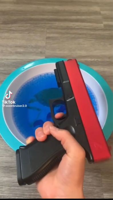 Орбизный пистолет Clok-18