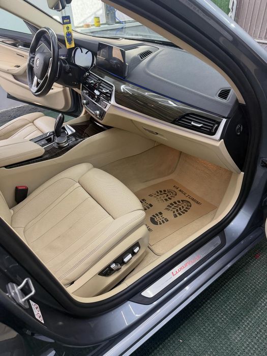 Bmw g30 133000km.Soft close distronic ventilatie trapa X drive full ...