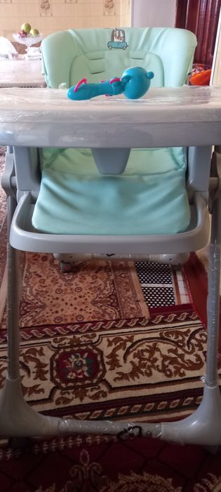 Bolalar stulchigi sotiladi