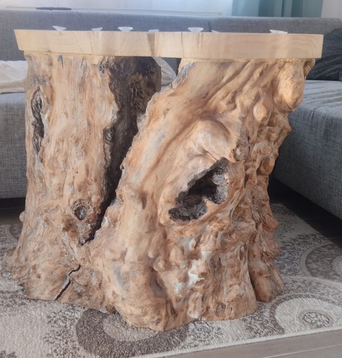 Masă din trunchi de măr