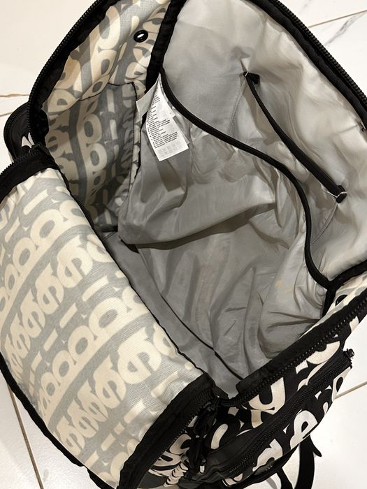 Рюзкак арена белый и серый