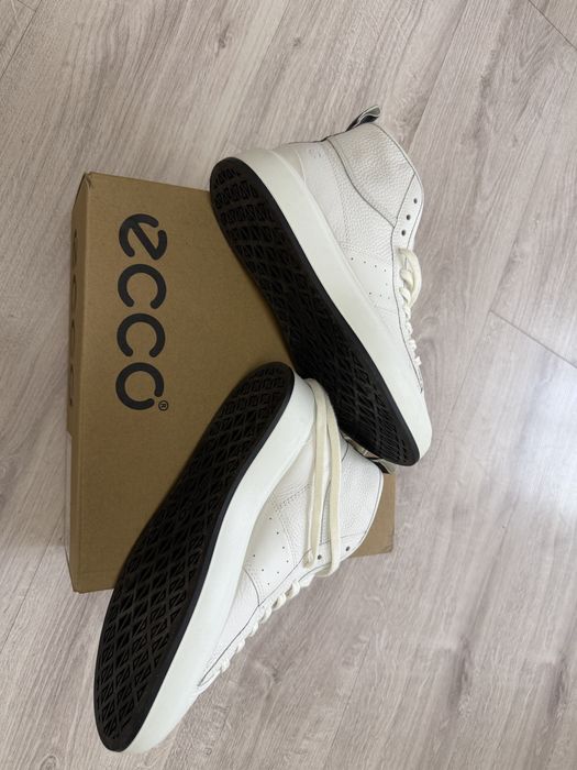 Кроссовки ECCO размер 39 новые