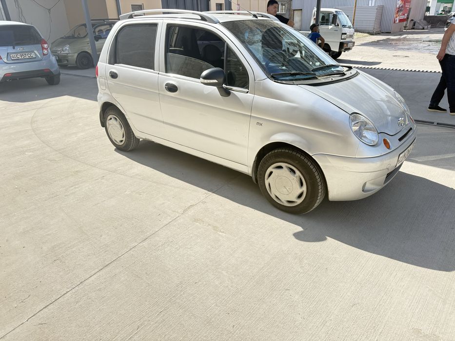 Matiz MX kondisionerli moshina sotiladi 2016 yil gazi bilan