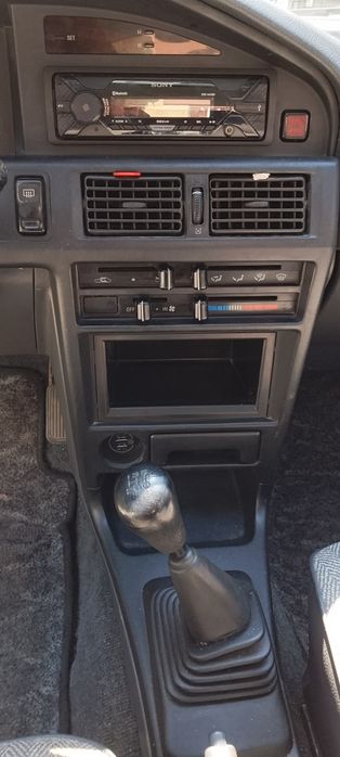 Toyota Corolla ee90 Xli 1.3i 75коня 2E-E 1990г.
двигател - 1.3i 75коня